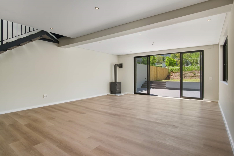 To Let 4 Bedroom Property for Rent in Overkloof Western Cape